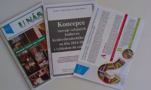 Zpravodaj U Nás č. 1/2014, volná příloha s krajskou Koncepcí rozvoje veřejných knihoven a informační letáček